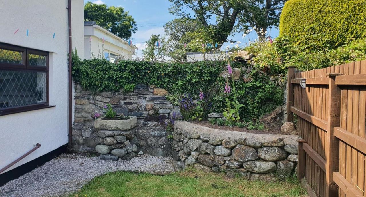 Green Cottage - Snowdonia Llanllechid Eksteriør billede